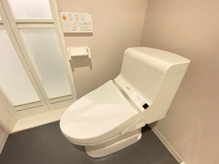 物件内観写真11　(トイレ)