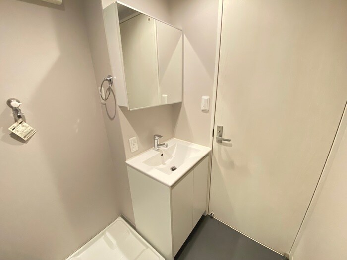 物件内観写真12　(洗面)