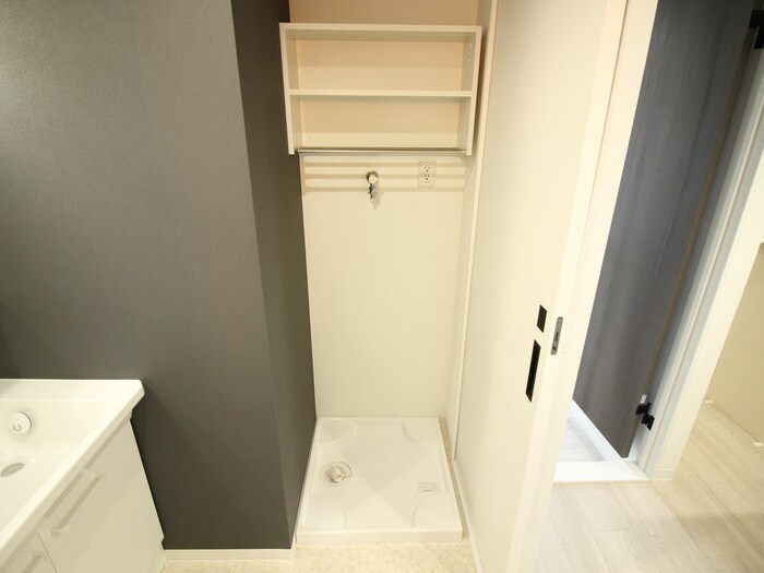 物件内観写真14　(洗濯機置場)