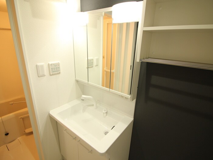 物件内観写真15　(洗面)