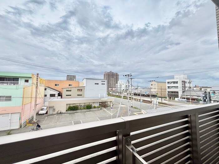 物件内観写真17　(室内からの展望)