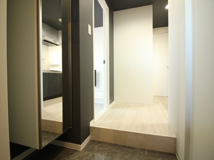 物件内観写真19　(玄関)