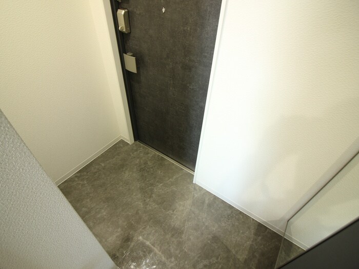 物件内観写真19　(玄関)
