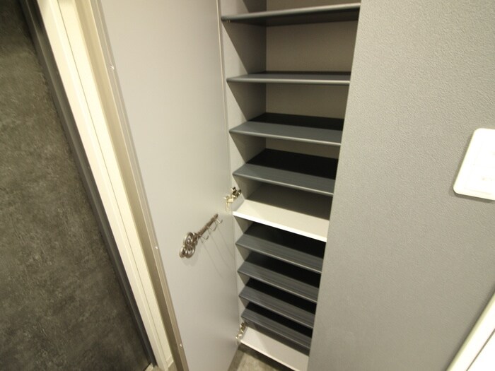 物件内観写真20　(靴箱)