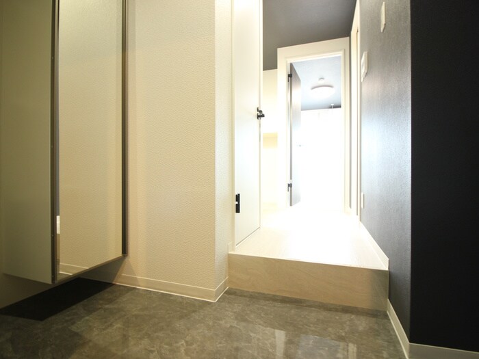 物件内観写真20　(玄関)