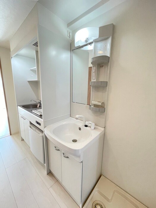 物件内観写真11　(洗面)