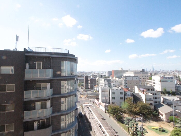 物件内観写真16　(室内からの展望)