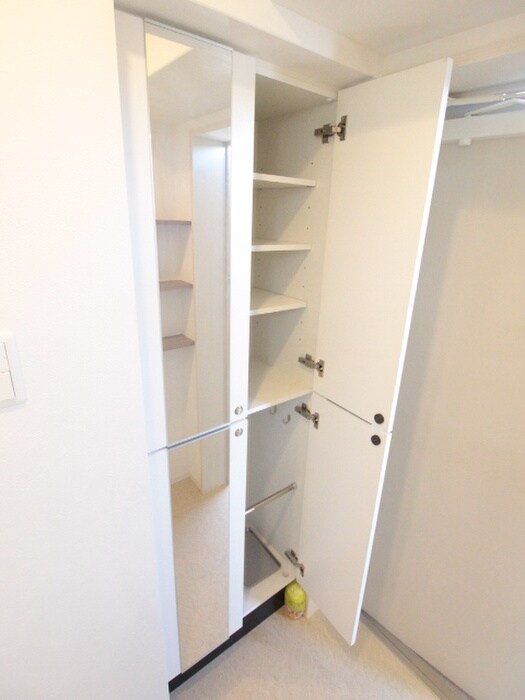 物件内観写真17　(靴箱)