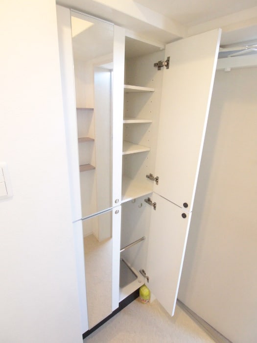 物件内観写真18　(靴箱)