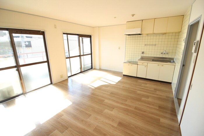 物件内観写真8　(居室)