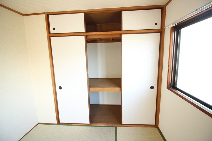 物件内観写真13　(収納)