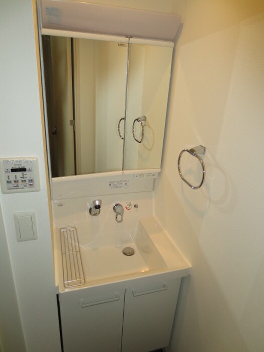 物件内観写真9　(洗面)