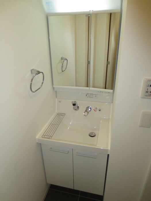 物件内観写真9　(洗面)