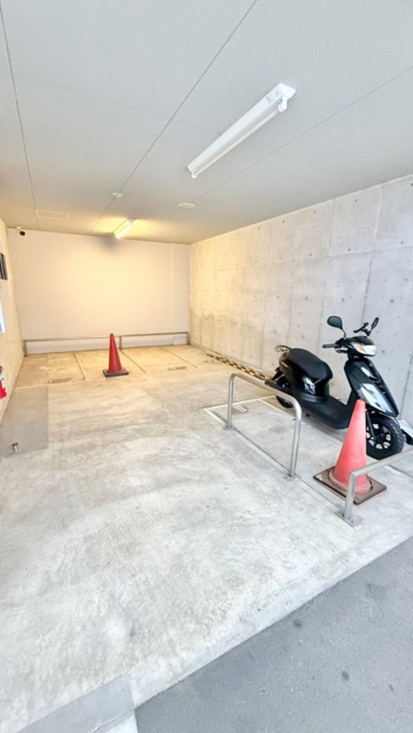 バイク置き場