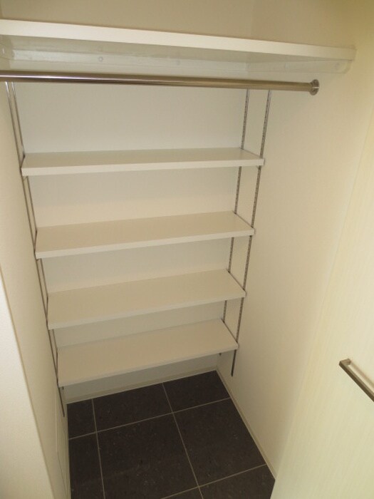 物件内観写真13　(収納)