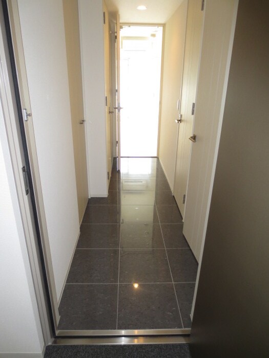 物件内観写真15　(玄関)