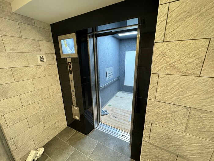 物件外観写真4　(建物設備)