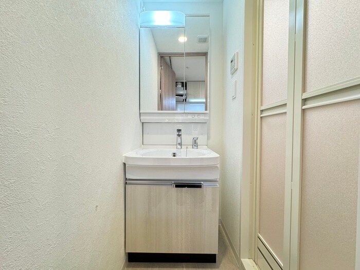 物件内観写真12　(洗面)