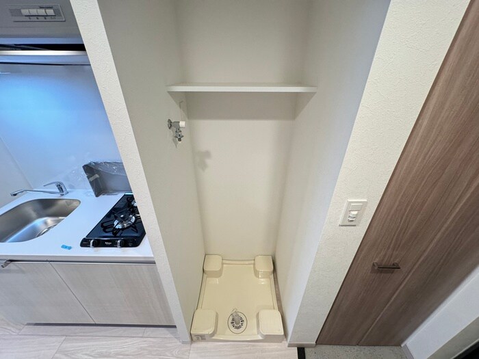 物件内観写真13　(洗濯機置場)