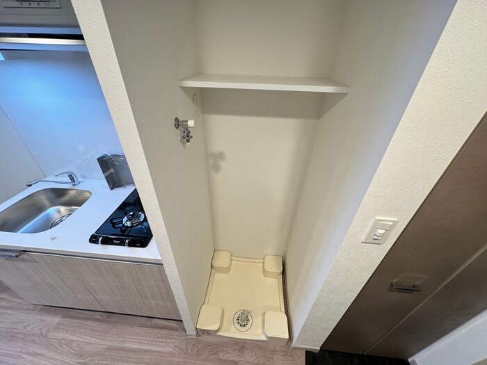 物件内観写真13　(洗濯機置場)