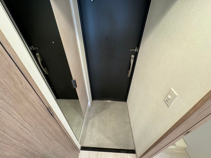 物件内観写真14　(玄関)