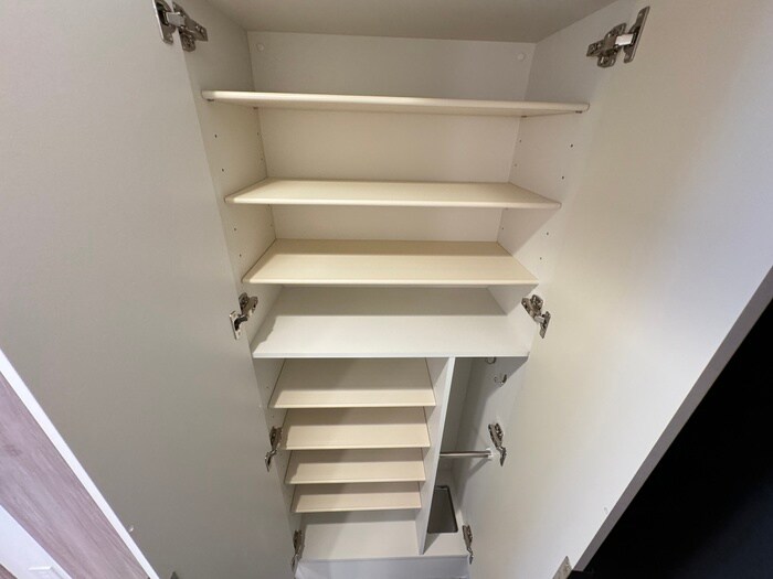 物件内観写真15　(靴箱)