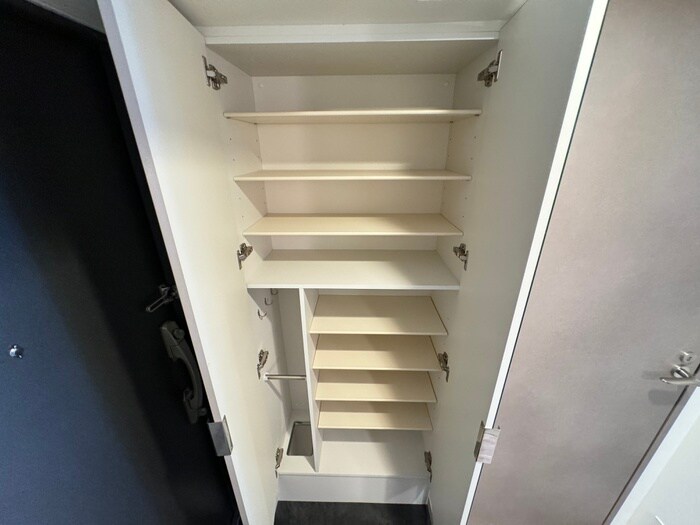 物件内観写真19　(靴箱)