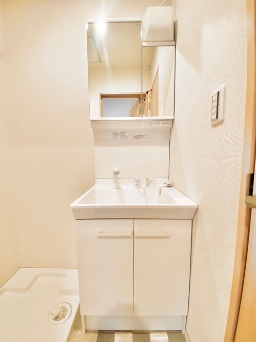 物件内観写真13　(洗面)