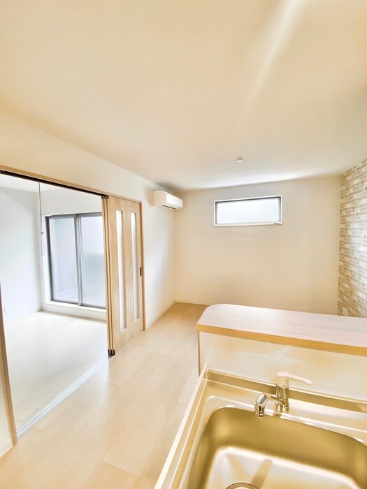 物件内観写真22　(居室)