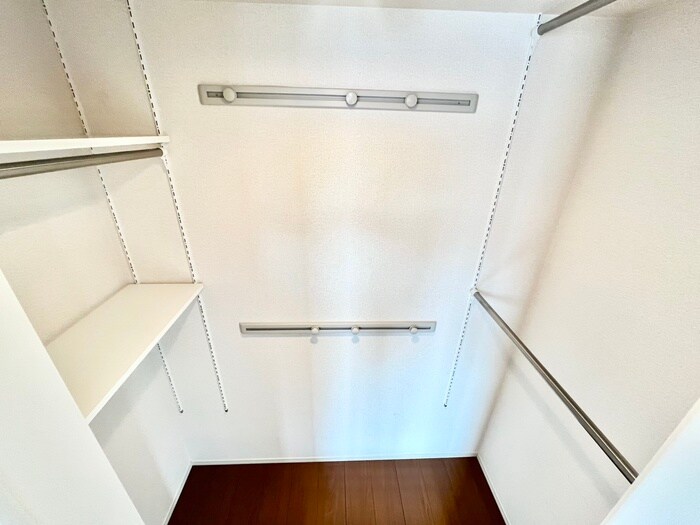 物件内観写真11　(収納)