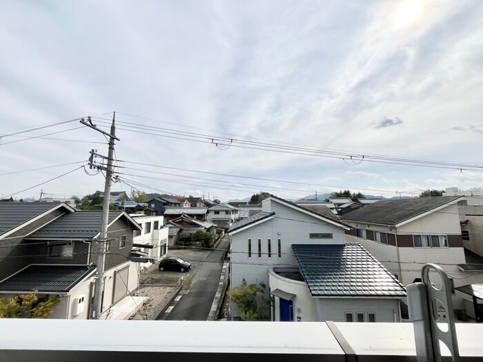 物件内観写真20　(室内からの展望)