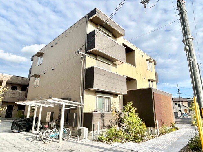 物件外観写真2　(外観写真)