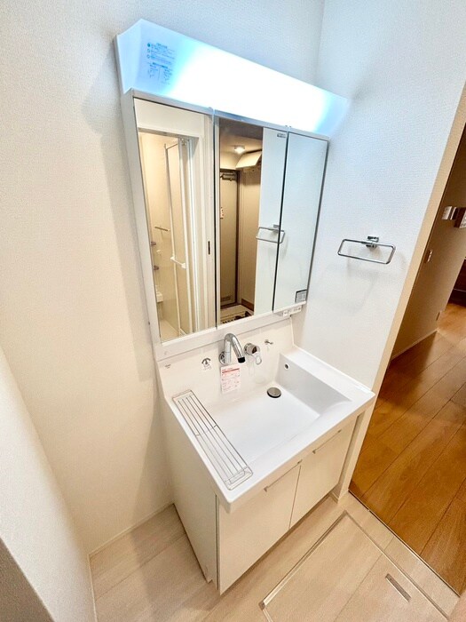 物件内観写真9　(洗面)