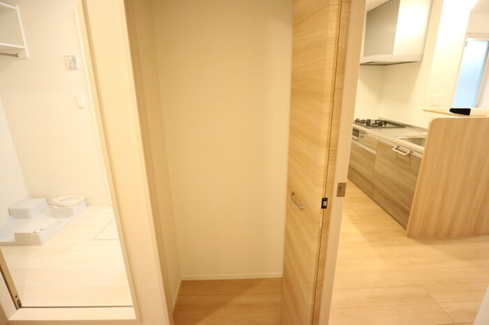 物件内観写真17　(収納)