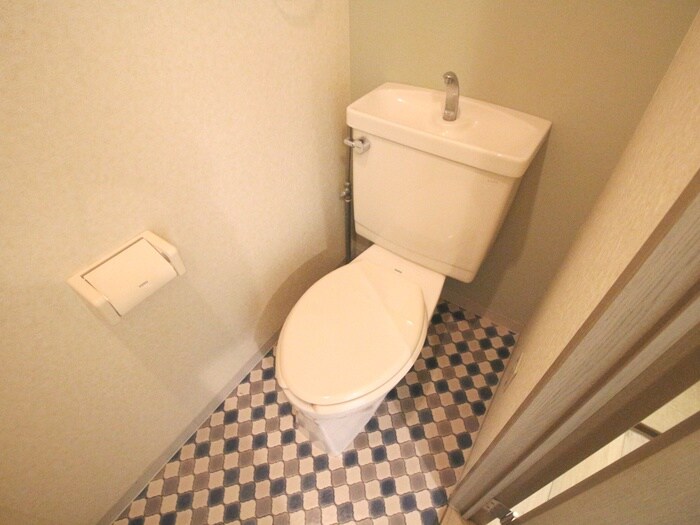 物件内観写真12　(トイレ)