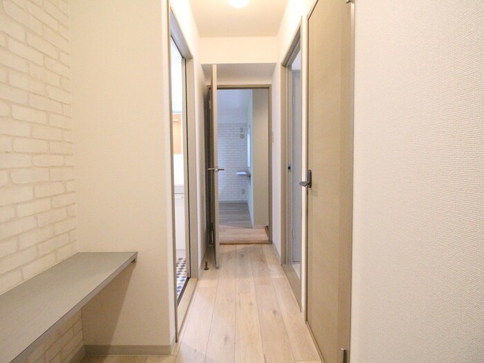 物件内観写真19　(廊下)