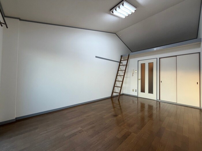 物件内観写真9　(居室)