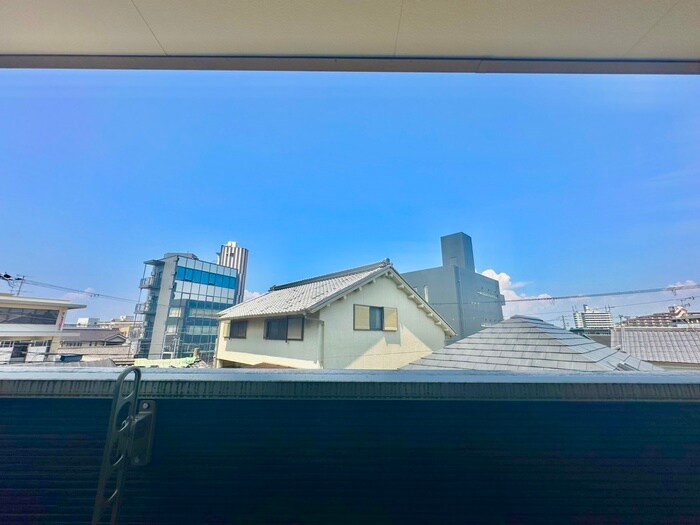 物件内観写真20　(室内からの展望)