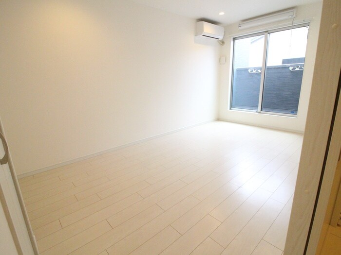 物件内観写真12　(居室)