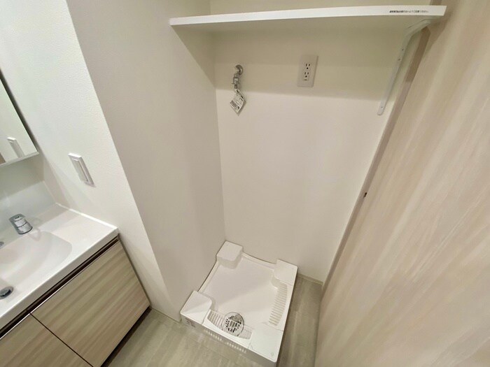 物件内観写真12　(洗濯機置場)