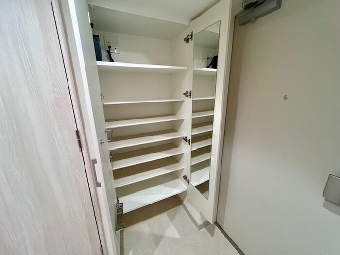 物件内観写真17　(靴箱)