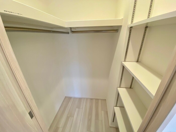 物件内観写真22　(収納)