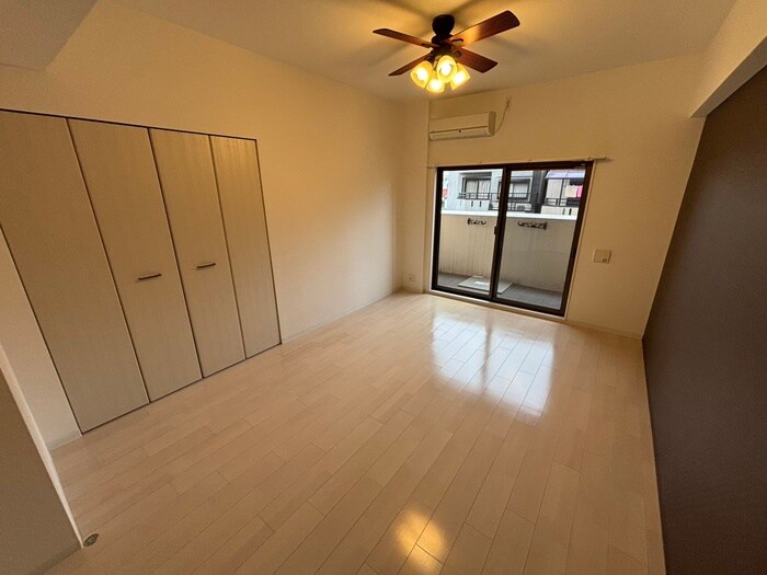 物件内観写真13　(居室)