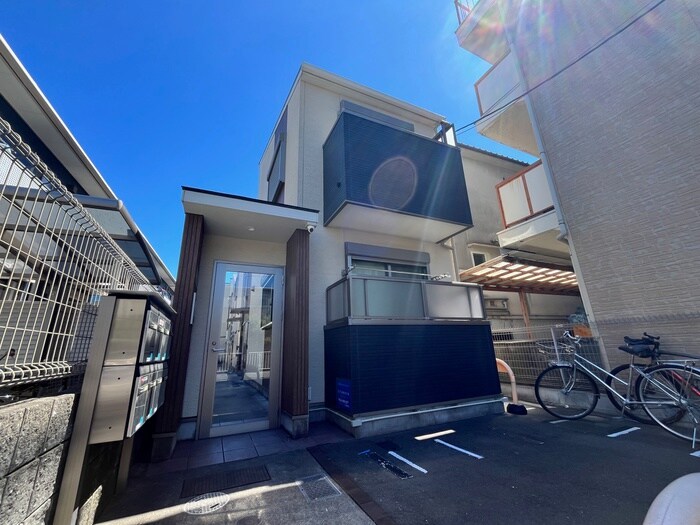 物件外観写真2　(外観写真)