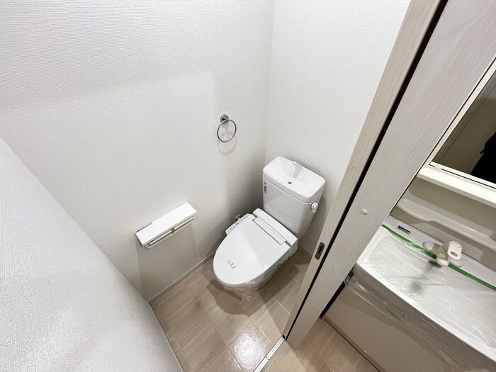 物件内観写真12　(トイレ)