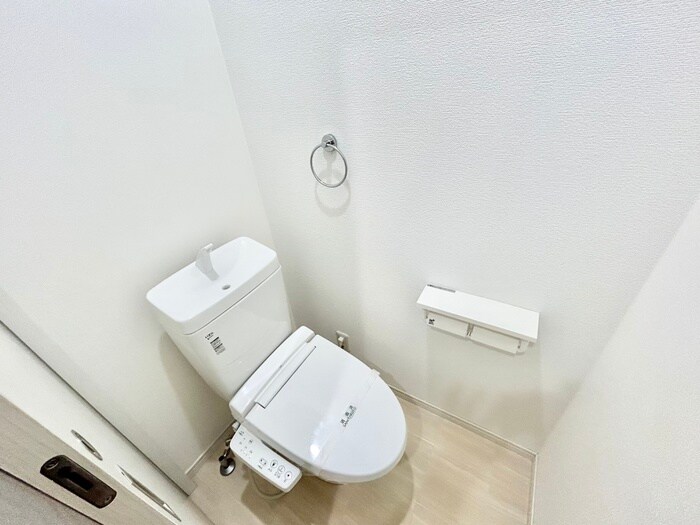 物件内観写真12　(トイレ)