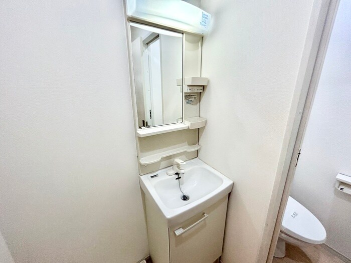 物件内観写真13　(洗面)