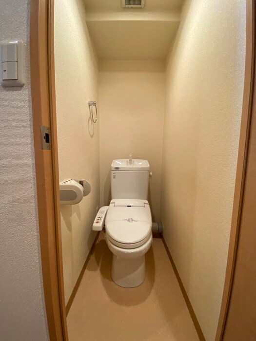 物件内観写真12　(トイレ)