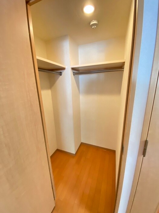 物件内観写真15　(収納)