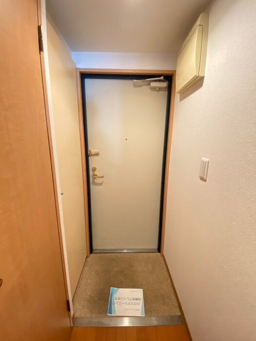 物件内観写真22　(玄関)